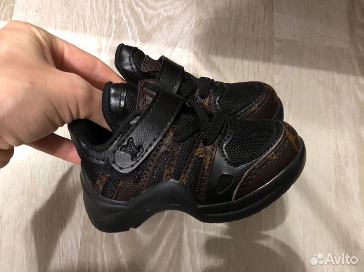 Кроссовки для деток