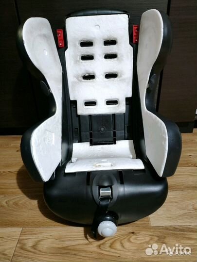Детское автокресло Bebe confort Iseos Neo