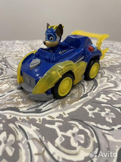 Гонщик с машинкой серии Мега щенки