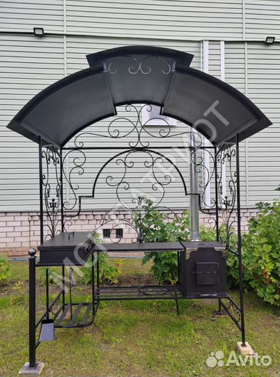Мангал с крышей и печью под казан