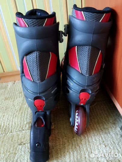 Роликовые коньки