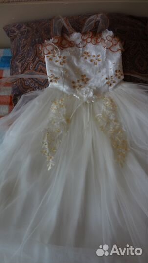 Платье нарядное