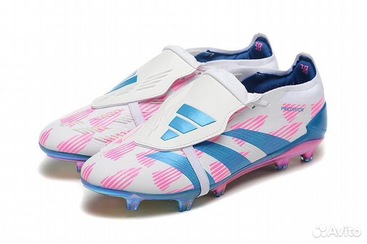 Футбольные бутсы Adidas Predator