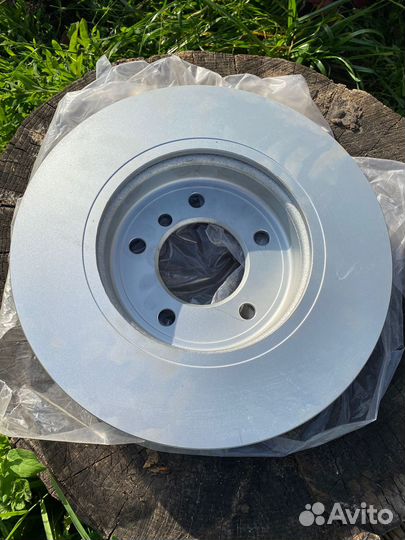 Тормозные диски вентилируемые Delphi BG3527C