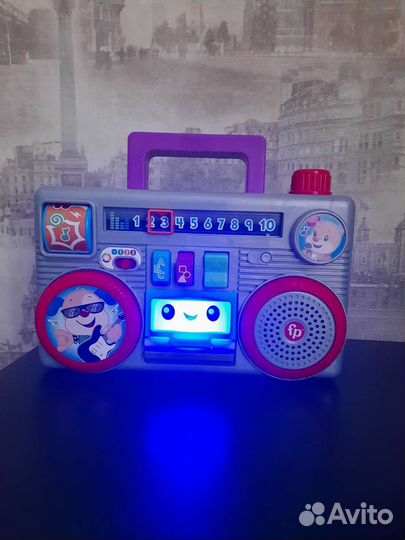 Обучающий магнитофон от fisher price