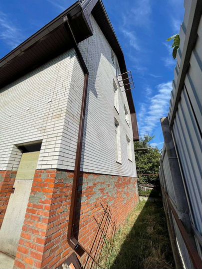 Дом 229 м² на участке 4 сот.