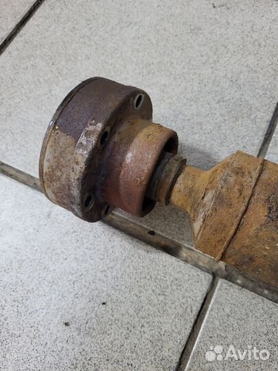 Карданный вал Audi A6 C6 3.2