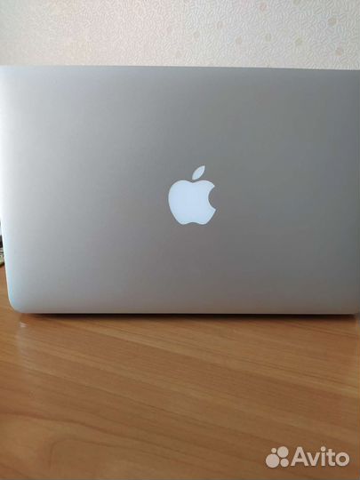 Apple MacBook Air 11