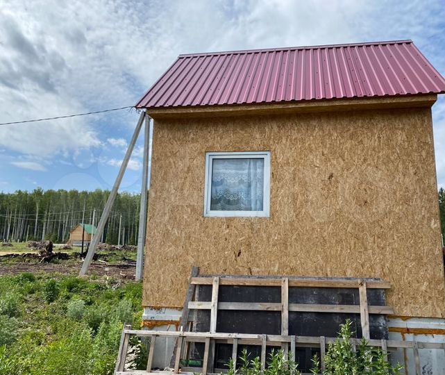 Дача 12 м² на участке 12,2 сот.