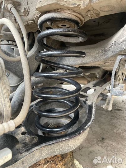 Пружина задняя задняя левая Lexus Es 7 седан