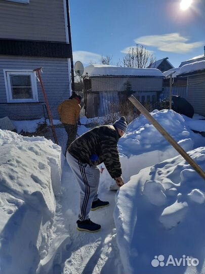 Разнорабочие - уборка снега