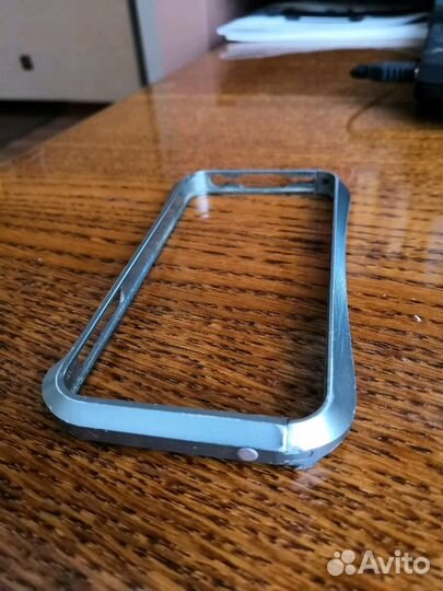 Бампер на iPhone 5/5s dave cleave