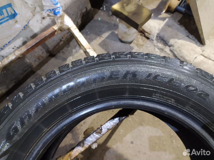 Dunlop Grandtrek Ice 02 225/60 R17 103T