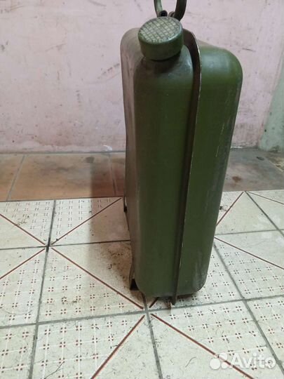 Канистра 23 литров железная