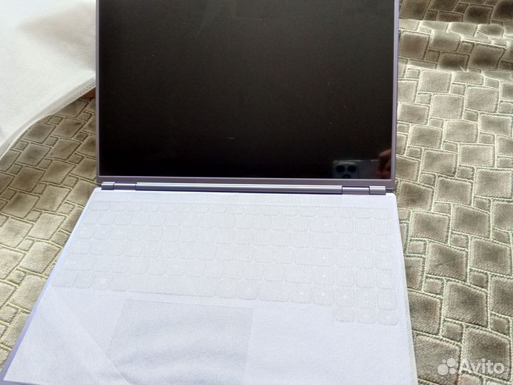 Ноутбук лиловый