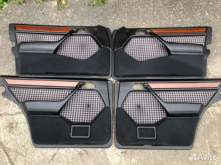 Дверные карты W124 шотландская клетка черные