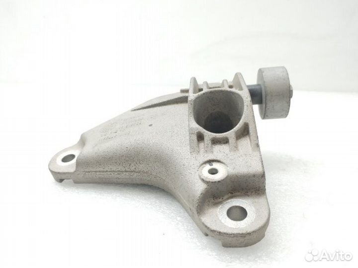 Кронштейн двигателя левый Bmw 5-Series F10 3.0