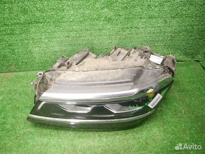 Фара левая Volkswagen Tiguan