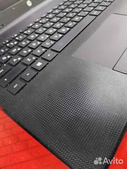 HP 15.6 Pentium N3710 80ZU 1000HDD Radeon 520 T6