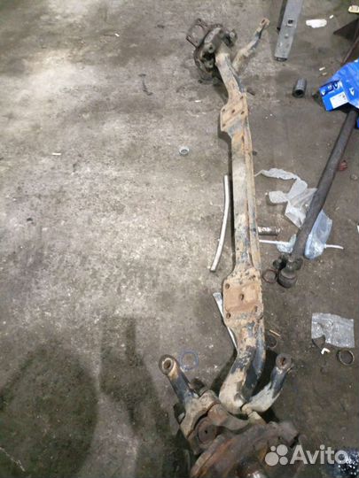 Балка передняя Ман 8150