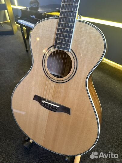 Акустическая гитара Parkwood P630