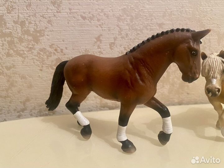 Фигурки лошадей Schleich