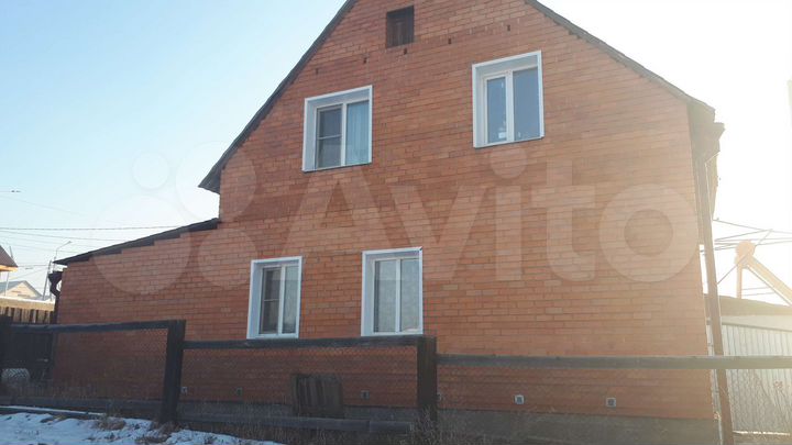 Дом 205 м² на участке 15 сот.