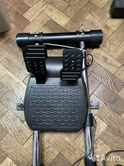 Подставка для игрового руля