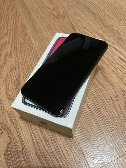 iPhone X, 64 ГБ