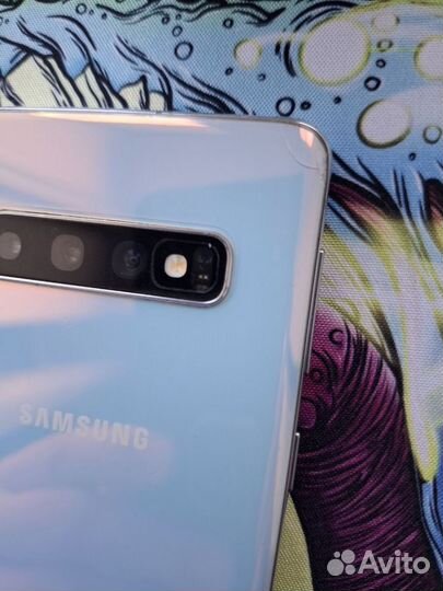 Samsung Galaxy S10, 8/128 ГБ