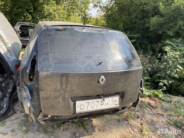 Крышка багажника Рено Меган2 универсал