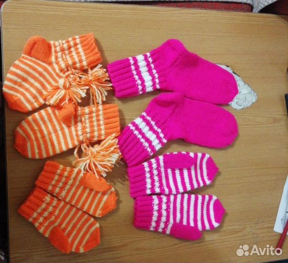 Вязаные носки и перчатки на заказ