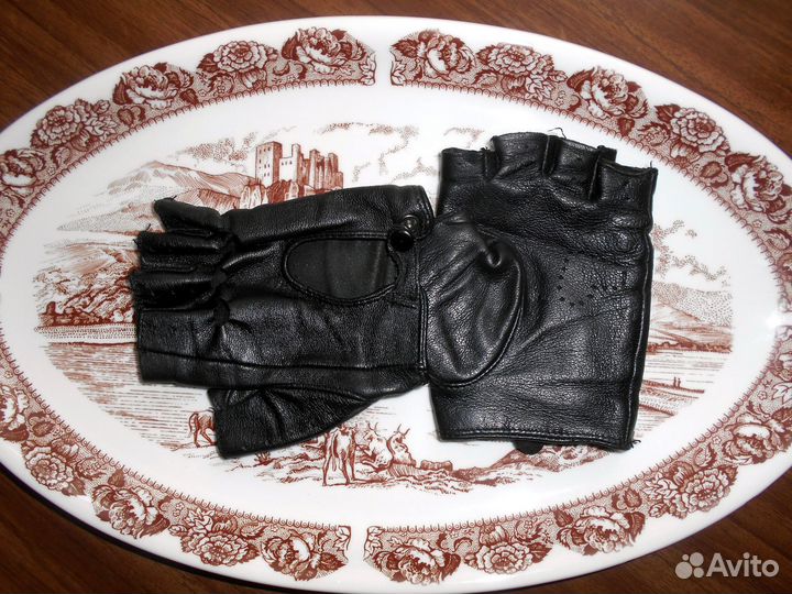 Перчатки женские кожаные без пальцев