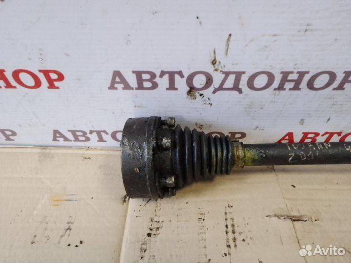 Полуось привод передний левый Volkswagen Touran