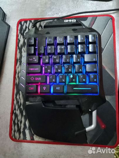 Игровая клавиатура-кейпад