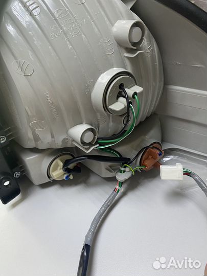 Фонарь задний левый hyundai Santa Fe I