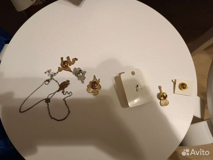 Значки гитара, единороги, свинка Пеппа