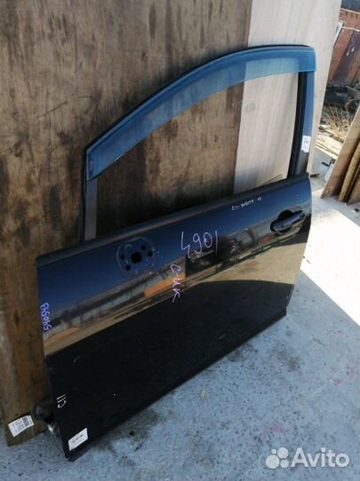 Дверь передняя левая Nissan Tiida C11