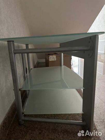 Столик под телевизор и технику