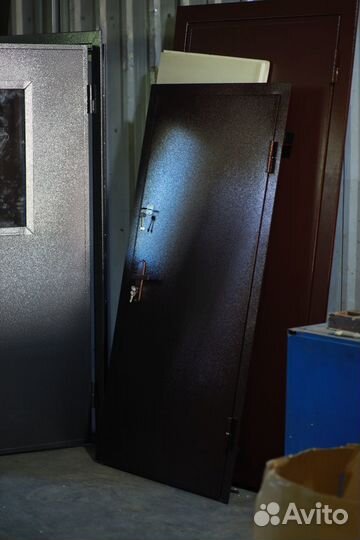 Дверь входная металлическая