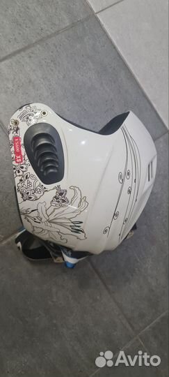 Горнолыжный шлем