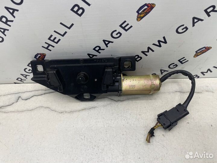 Доводчик багажника Bmw E65 E66
