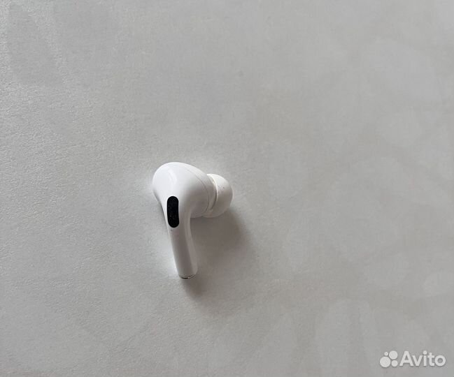 Наушник AirPods Pro
