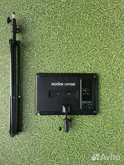 Светодиодная панель godox p260c со стойкой