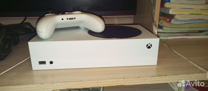Xbox series s (состояние как новое )