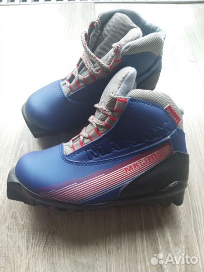 Лыжные ботинки детские sns