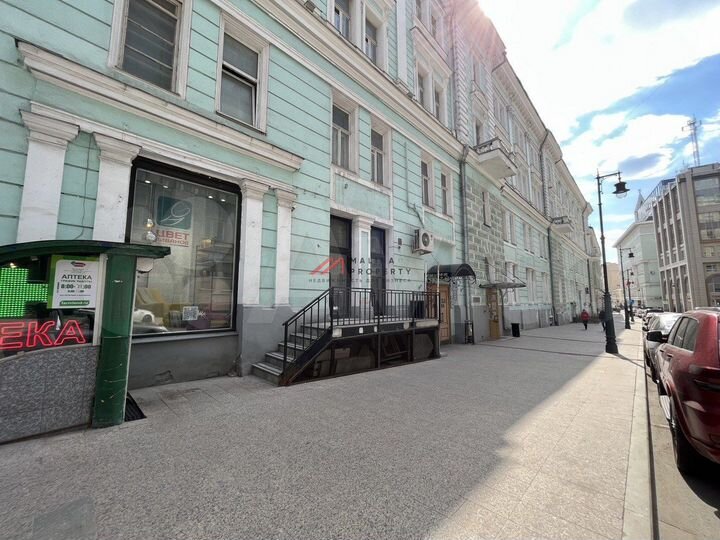 Сдам торговое помещение, 320 м²