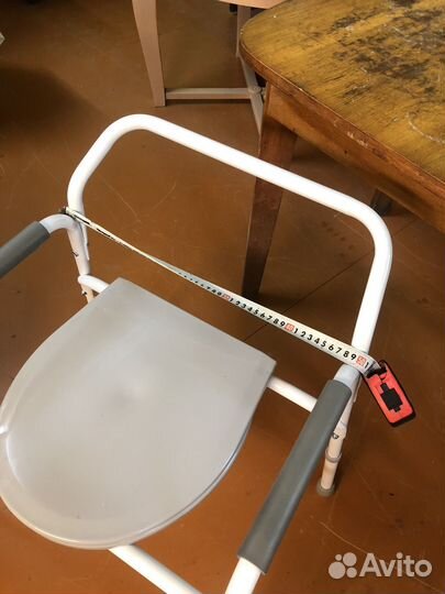 Санитарный стул туалет