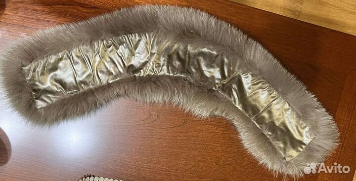 Меховой воротник песец. Дымчатого цвета