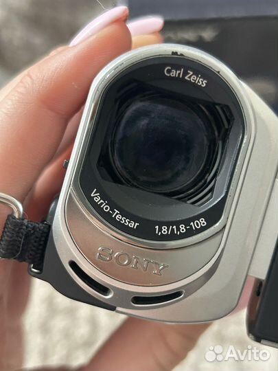 Видеокамера sony dcr-sx40e
